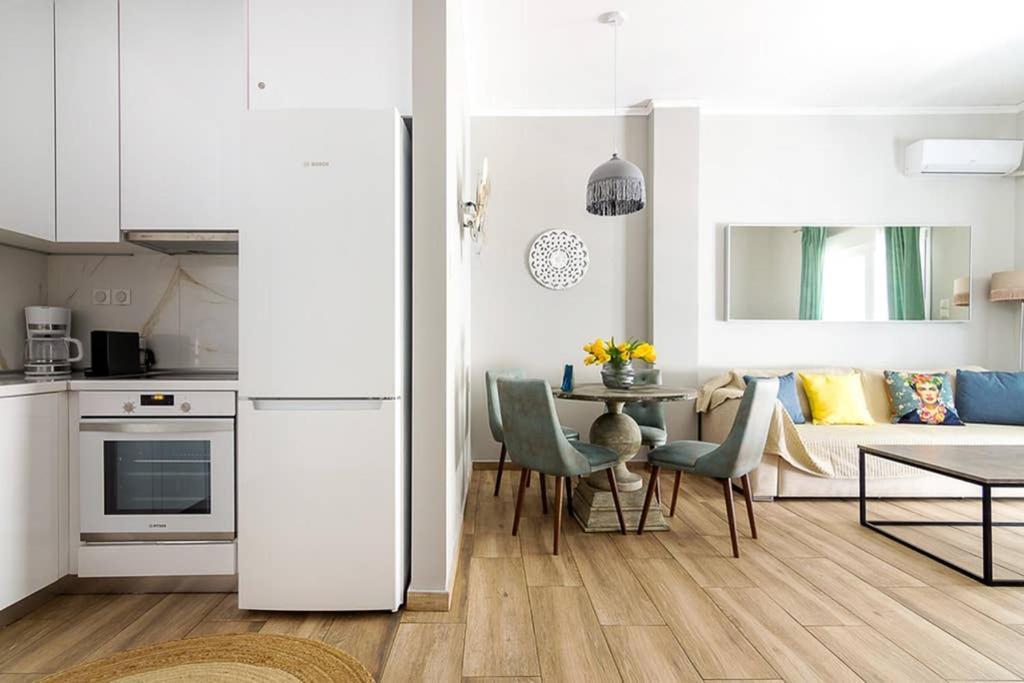Bright Apartment For 6 Ppl In Athen Eksteriør bilde