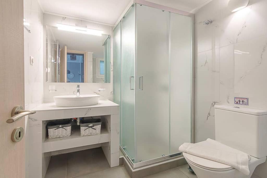 Bright Apartment For 6 Ppl In Athen Eksteriør bilde